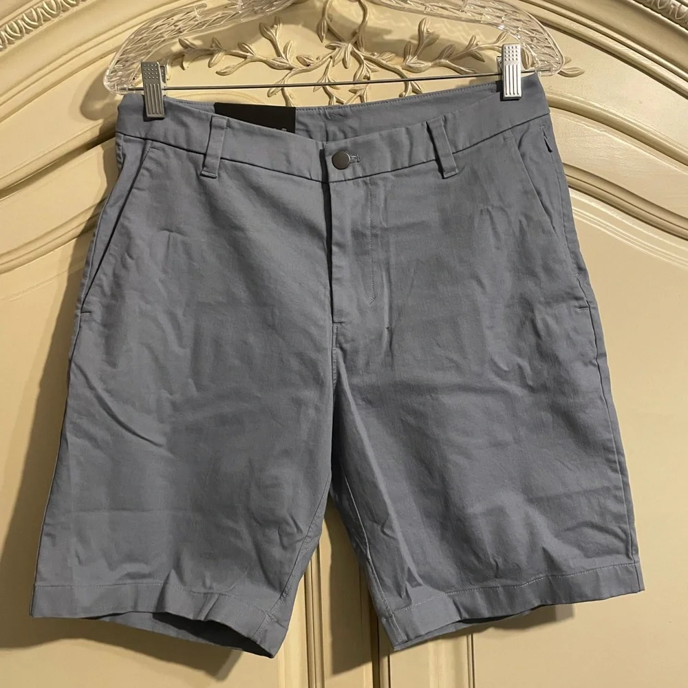 NWT Lululemon Men’s “Commission” Short 9” Inseam Short 30 - Picture 1 of 4